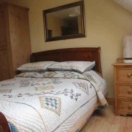 Ross House 4*