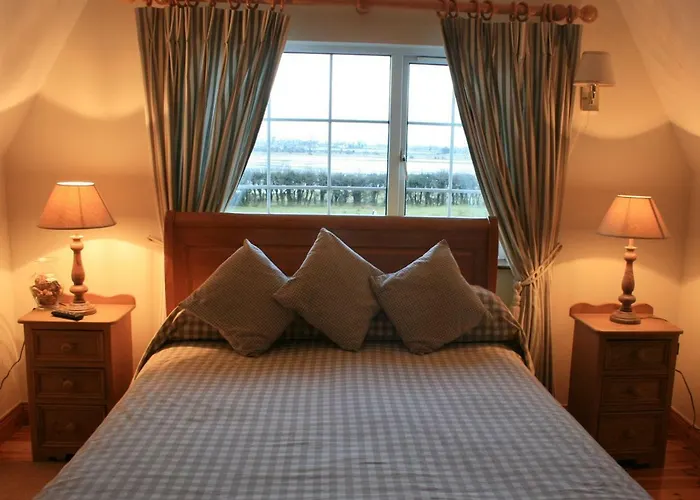 Ross House Bed & Breakfast 4*